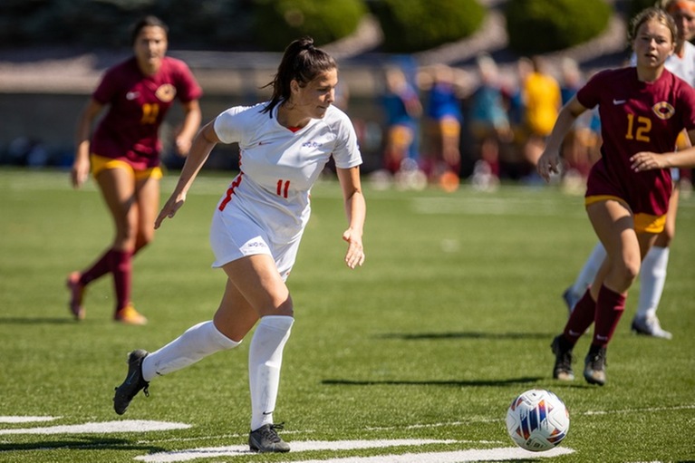 Four Goal Outburst Sends Pioneers To Fifth Straight Win