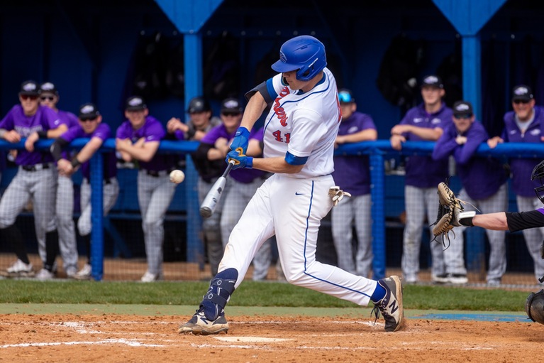 Pioneers Drop 8-3 Game To Coe Tuesday